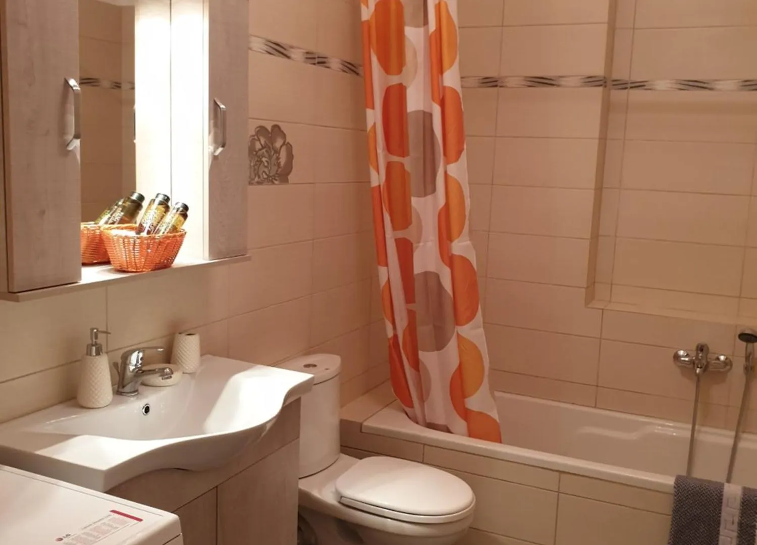 Theyellow House II Fully Equipped 2Br Apartment Andipata 0*,